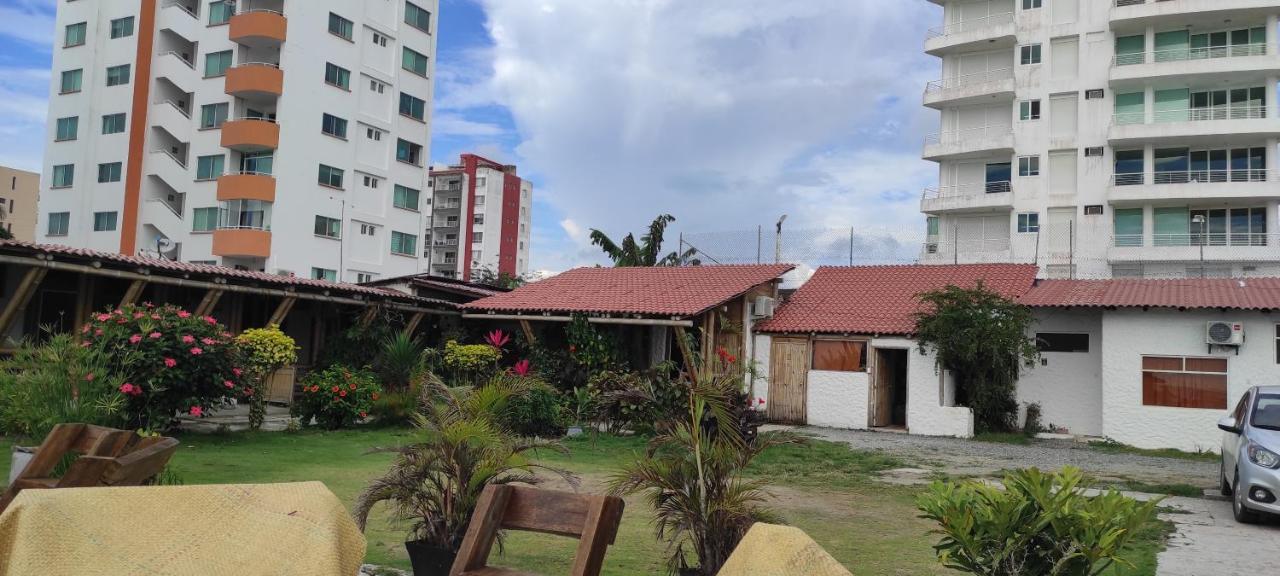 Caramba Hospedaje Hotel Tonsupa Exterior photo