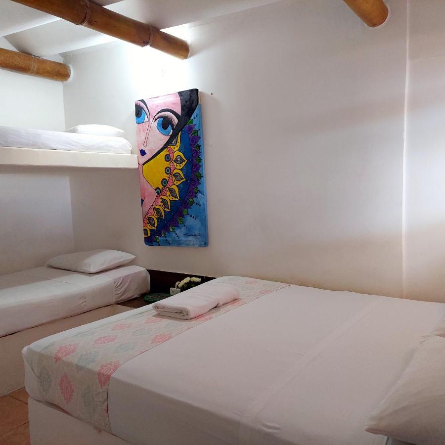 Caramba Hospedaje Hotel Tonsupa Exterior photo